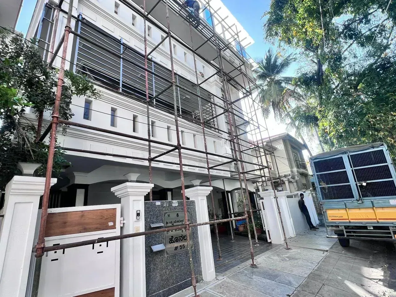 40x40 ft painting scaffolding in Basaveshwaranagar Bangalore - Complete elevation run