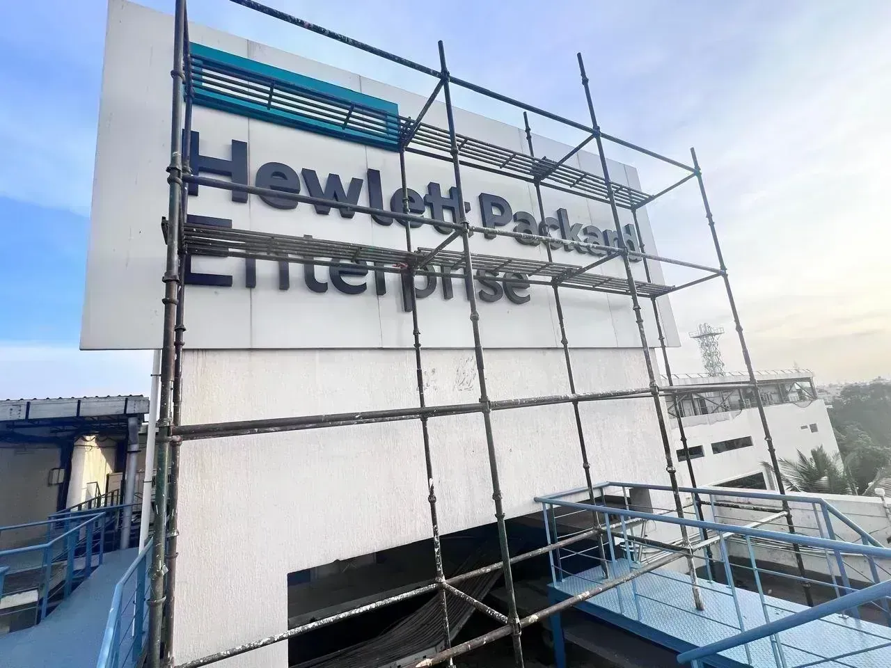 Scaffolding installation 21 feet by 20 feet for Hewlett Packard Enterprise signage work in Electronic City Bangalore