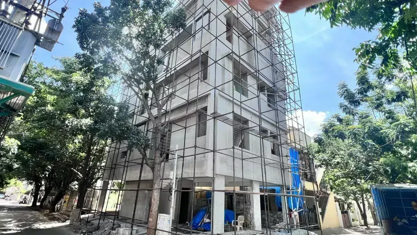 Exterior elevation scaffolding Kodigehalli Bangalore - Wide perspective of 80 ft length continuous facade access