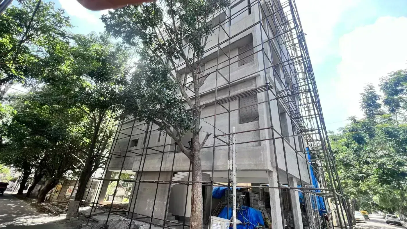 Scaffolding installation completed for 80 ft x 60 ft building elevation in Kodigehalli Bangalore - Full structure handover